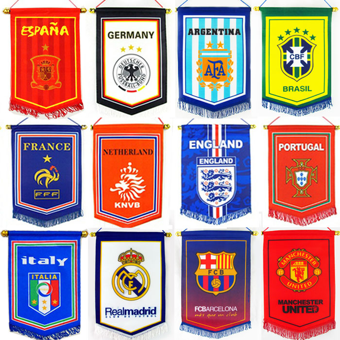custom pennant football flags.jpg